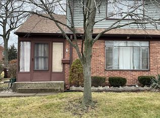 6 Cromwell Rd, Park Forest, IL 60466