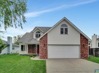 251 W Cuming St, Lincoln, NE 68521