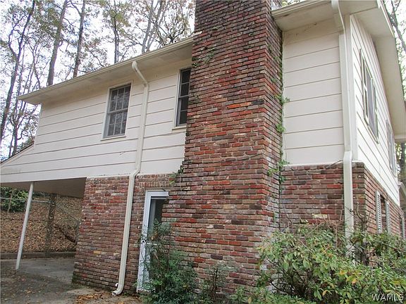 2nd image of 2202 Idlewood Dr