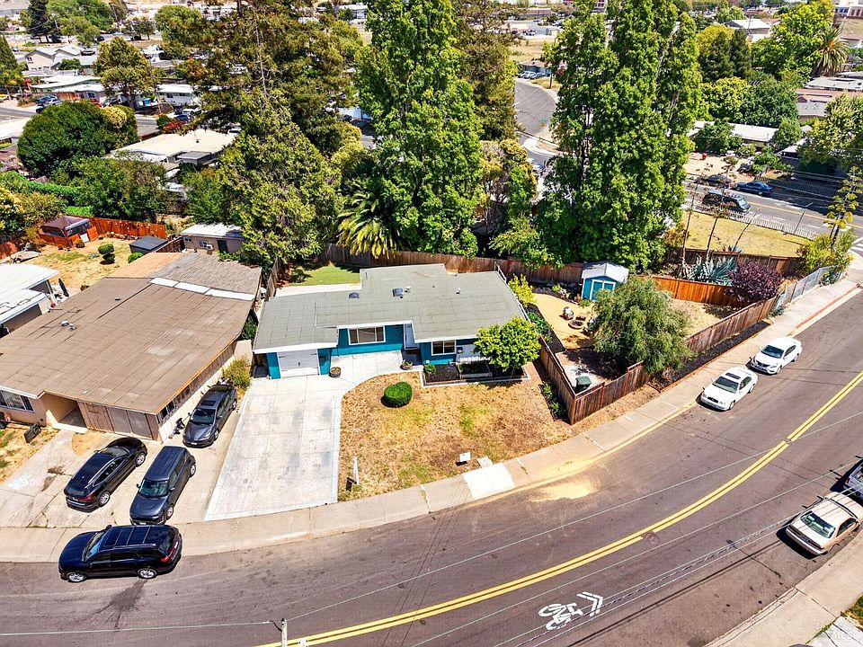 1st image of 155 Los Altos Place