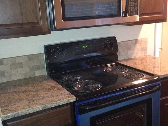 5th image of 3779 S Acoma St