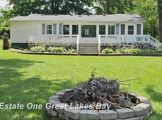 1280 Van Sickle Dr, Hillsdale, MI 49242