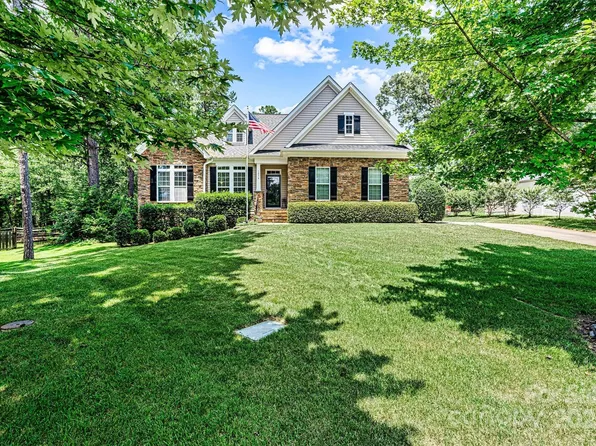 1036 Foreman Ct, Denver, NC 28037