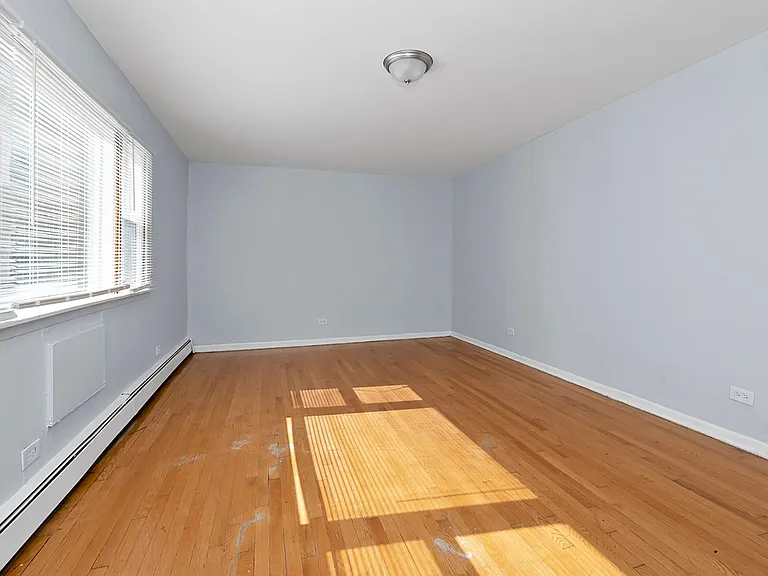 7818-7820 S Shore Dr — Photo 14