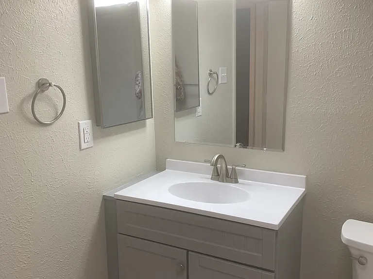 2 Bedroom in a Quiet Foothills Triplex — Photo 7