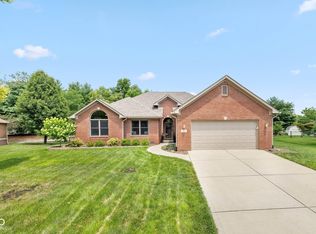 5100 Summerfield Xing, Greenwood, IN 46143