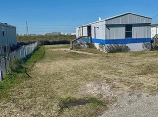 2529 McDonald Rd, Oyster Creek, TX 77541