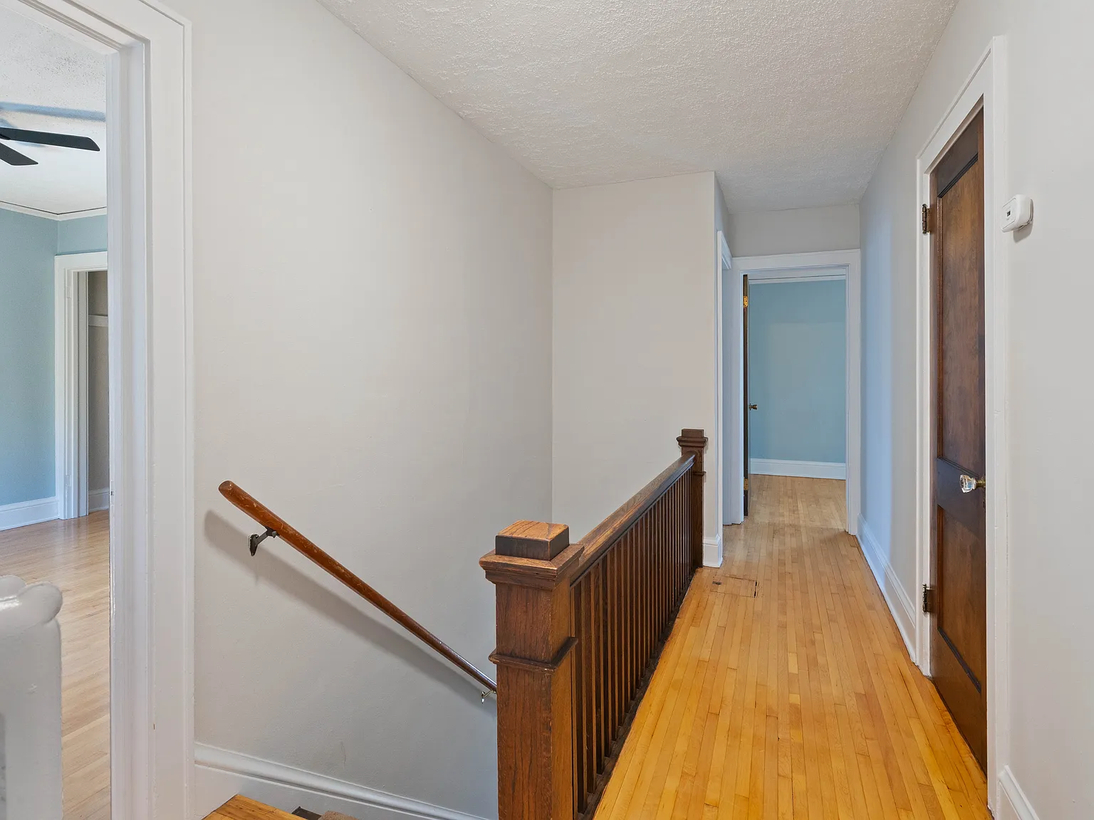 5 bed, 2412 sqft, $2,500 — Photo 4
