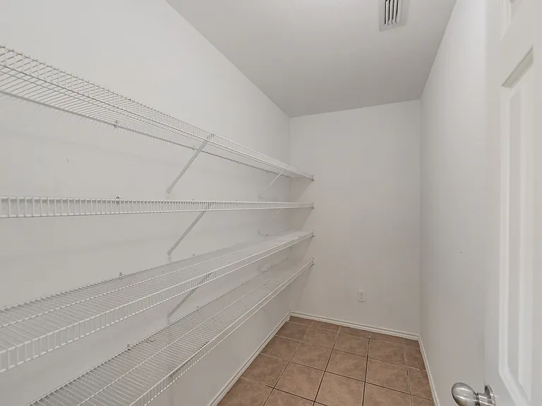 Kitchen pantry