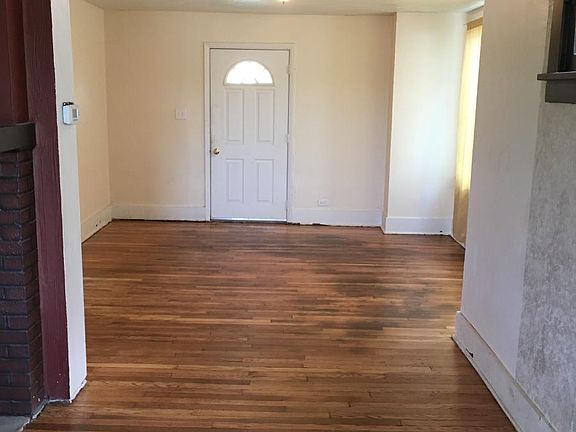 Living Room/Dining Room