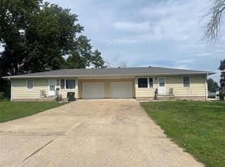 2410-2412 Evelyn St, Perry, IA 50220