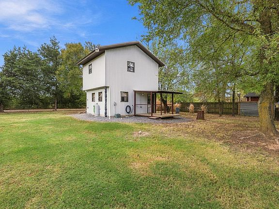 4th image of 351 County Road 2274
