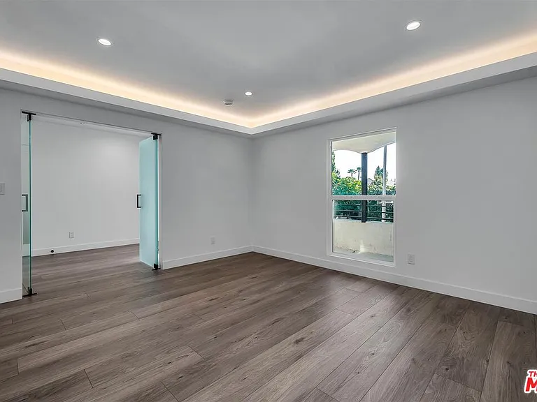 9345 W Olympic Blvd — Photo 3
