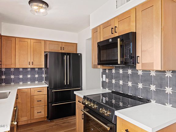 2nd image of 415 E REDMON Drive