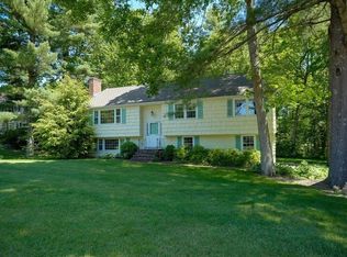 23 Snyder Rd, Medfield, MA 02052