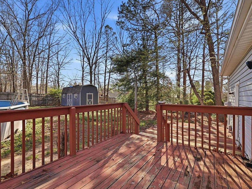 22nd image of 13 Kingston Ct