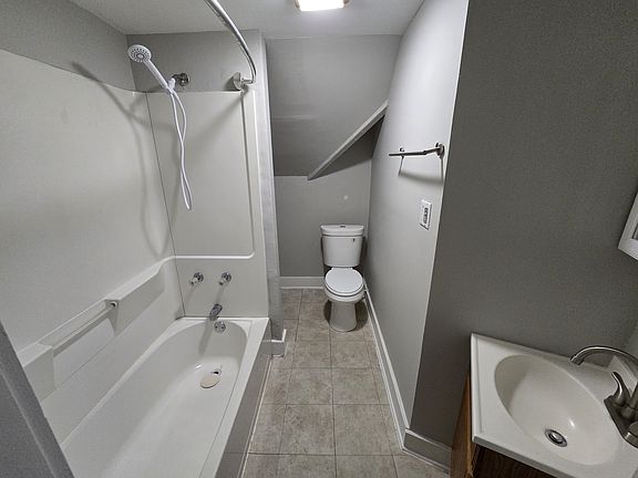 5th image of 77 Truman St #3A