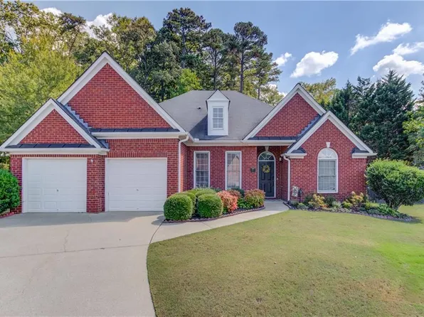 2677 Gold Rust Dr, Buford, GA 30519