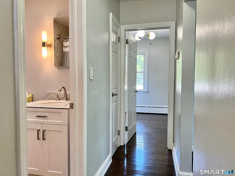 444 Huntington Rd — Photo 8