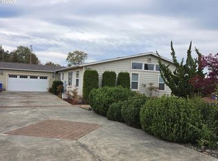 647 Highland Vista Ln, Roseburg, OR 97471