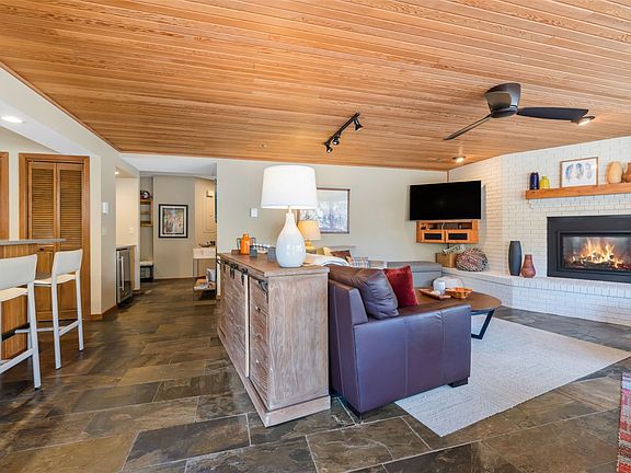 4th image of 2308 Ski Trail Lane UNIT 223