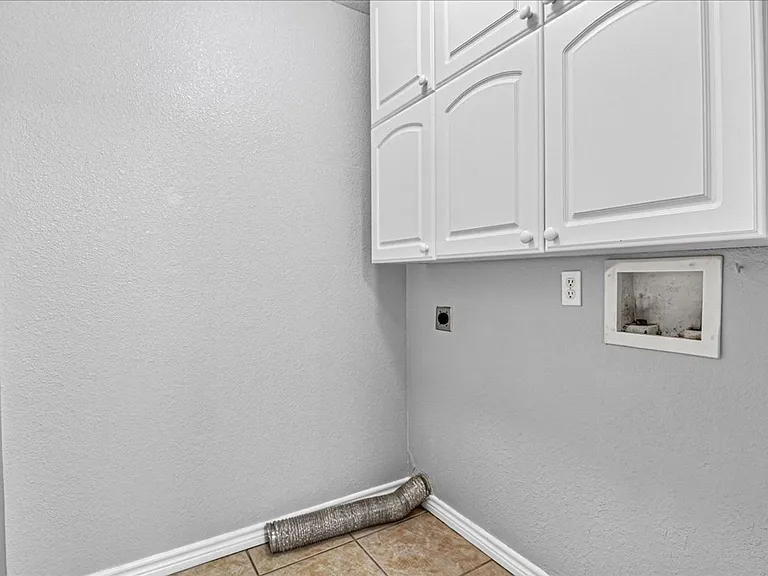6810 Blue Skyway Dr — Photo 17