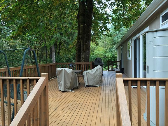 Sit under the shady tree