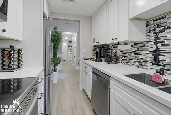 983 Amistad Pl #A — Photo 7