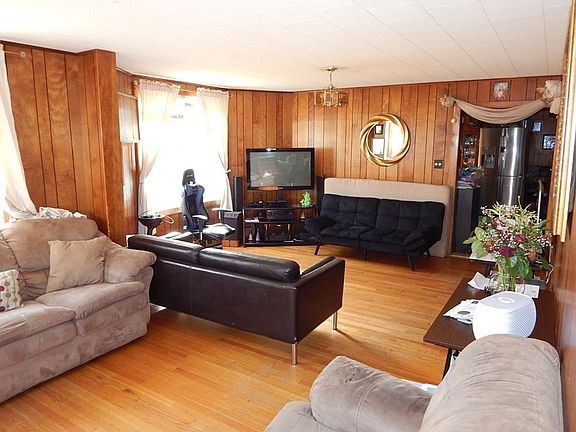 4th image of 10-12 McKinley Ave