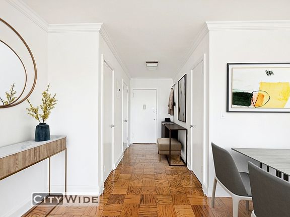 4th image of 211 E 70th St APT 32D