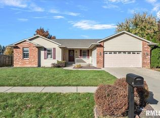 1005 Post Rd, Springfield, IL 62712