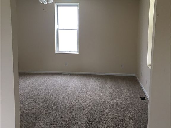 4th image of 974 N Lafontaine St
