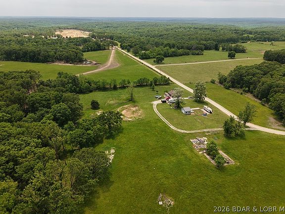 4th image of 21507 Hollow Dr