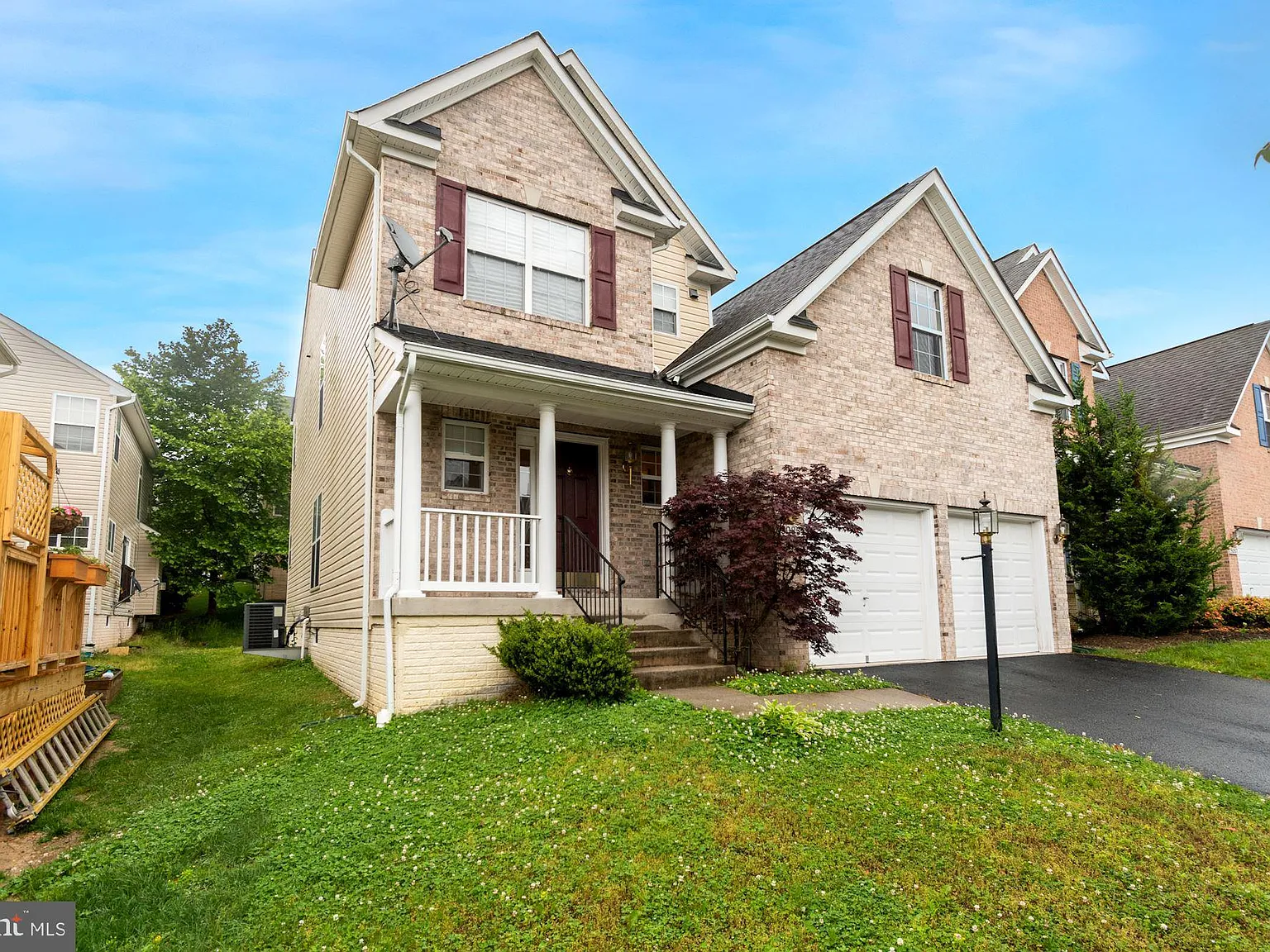 4 bed, 3.5 bath, 3504 sqft, $4,000 — Photo 2