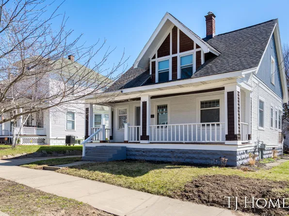 312 Page St NE, Grand Rapids, MI 49505
