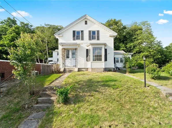 1875 Smith St, North Providence, RI 02911