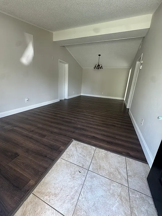 3 bed, 2.0 bath, 1152 sqft, $1,650 — Photo 2