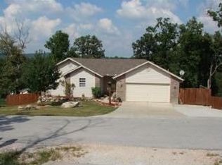141 Wright Rd, Reeds Spring, MO 65737