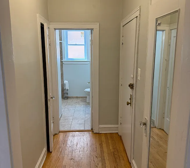 1508 W Fargo Ave #1S — Photo 4
