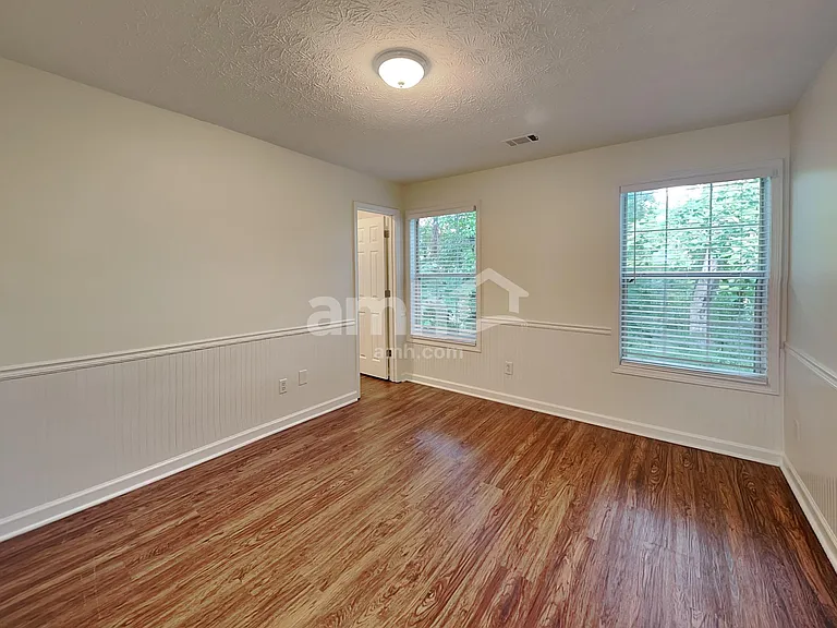 555 Fosters Mill Ln — Photo 15