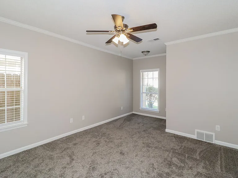 607 Ashley Glen Cir E — Photo 10