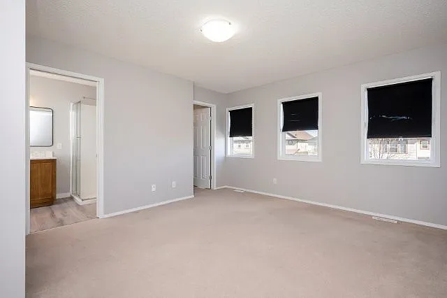 35 Everglen Mnr SW — Photo 39