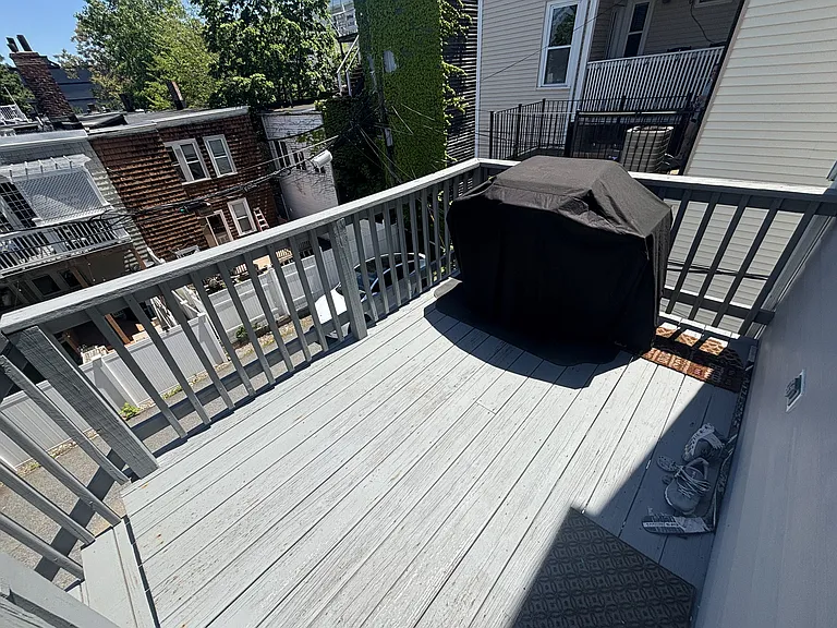 68 I St #4 — Photo 10