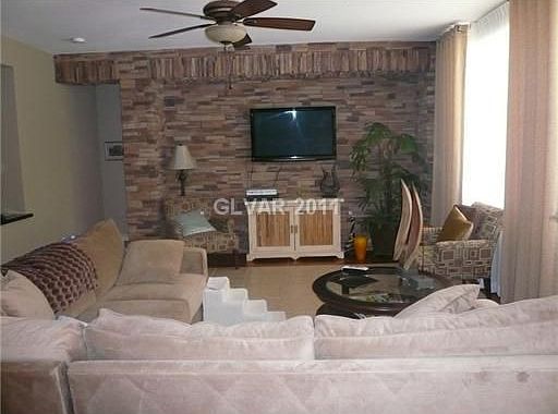 3rd image of 7599 W Mesa Verde Ln