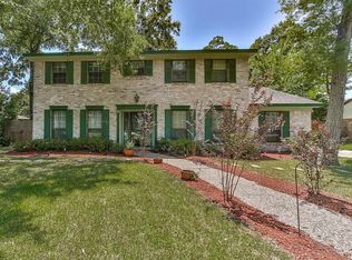 4110 Willow Hill Dr, Seabrook, TX 77586