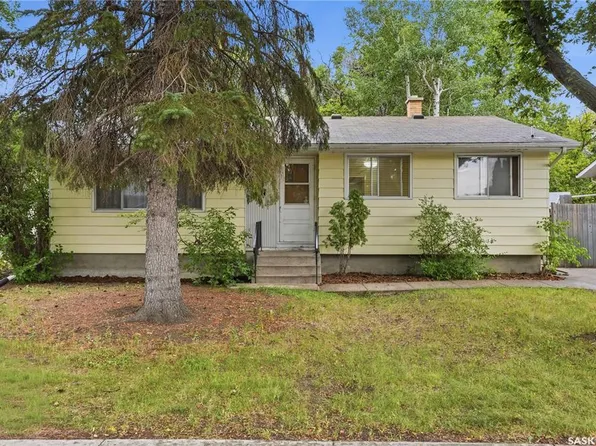 129 Cameron CRESCENT, Regina, SK S4S 2X3