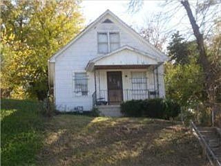 1st image of 323 S Boeke St