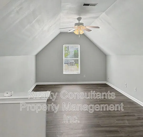 2717 Forest Grove Ct — Photo 18