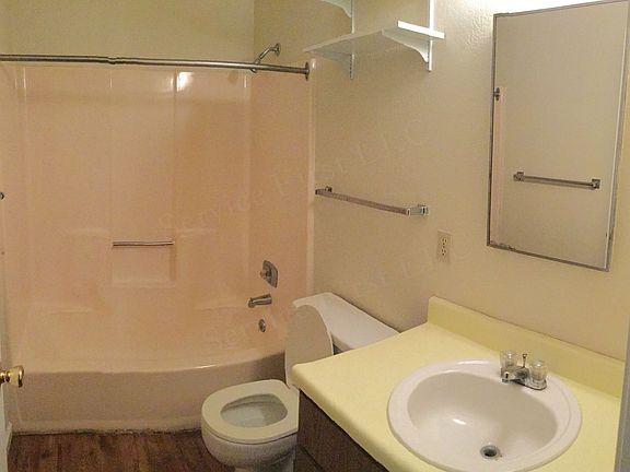 2nd image of 503 Broad St APT 10