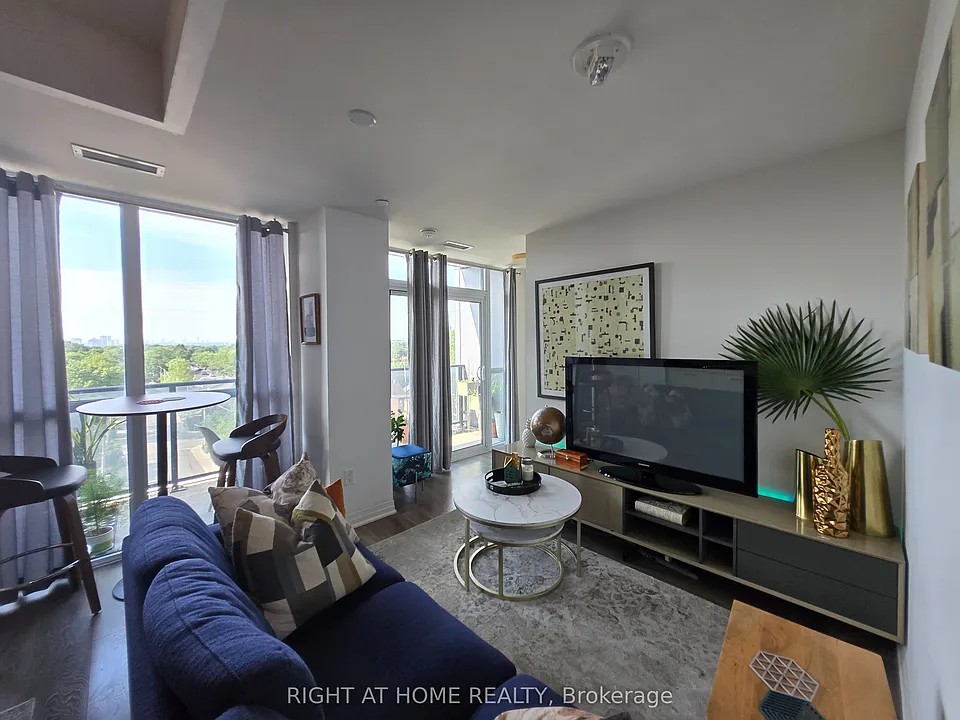 2301 Danforth Ave #715